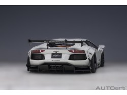 Liberty Walk LB-Works Lamborghini Aventador Limited 1:18 (Metallic White) - AUTOart