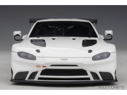 Aston Martin Vantage GTE LE MANS Pro 2018 1:18 bílá - AUTOart