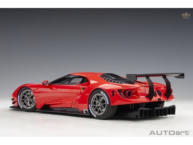 Ford GT LM Plain Body Version 2018 1:18 (Red) - AUTOart