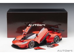 Ford GT LM Plain Body Version 2018 1:18 červená - AUTOart