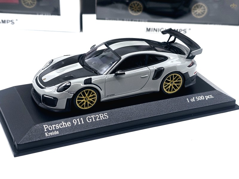 Porsche 911 (991.2) GT2 RS Weisach Package 1/43 Minichamps