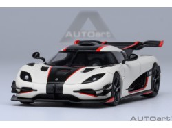 Koenigsegg One:1 1:64 pebble white/carbon black/red accents - AUTOart