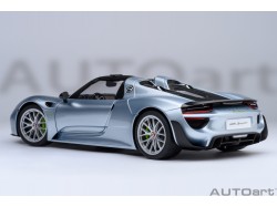 Porsche 918 Spyder 2013 blue WEISSACH PACKAGE 1:18 (liquid metal chrome blue) - AUTOart