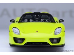 Porsche 918 Spyder 2013 green WEISSACH PACKAGE 1:18 (acid green) - AUTOart