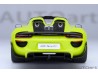 Porsche 918 Spyder 2013 green WEISSACH PACKAGE 1:18 (acid green) - AUTOart