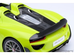 Porsche 918 Spyder 2013 green WEISSACH PACKAGE 1:18 (acid green) - AUTOart