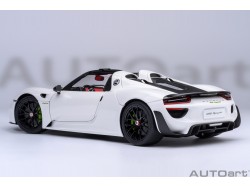 Porsche 918 Spyder 2013 1:18 white WEISSACH PACKAGE bílá - AUTOart