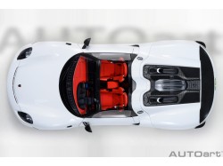 Porsche 918 Spyder 2013 1:18 white WEISSACH PACKAGE bílá - AUTOart