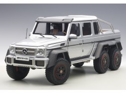 Mercedes-Benz G 63 AMG 6x6 2013 1:18 stříbrná - AUTOart