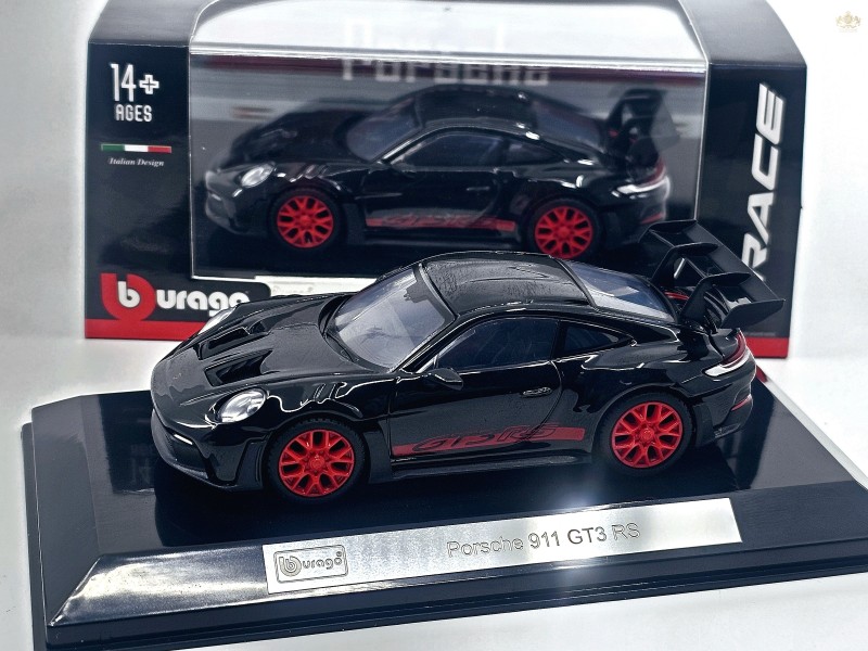 PORSCHE 911 992 GT3 RS COUPE 2022 1:43 - černá - Bburago