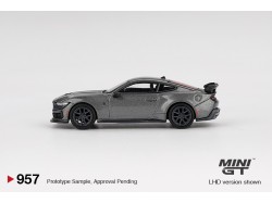 Ford Mustang Dark Horse  2024 - šedá  - 1:64 -Mini GT