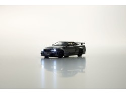 NISSAN GT-R (R34) NISMO CLUBMAN RACE SPEC - gun met.  - Kyosho - 1:64