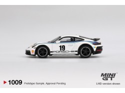 PORSCHE 911 (992) DAKAR RALLYE DESIGN PACKAGE 74 2024 - 1:64 - Mini GT