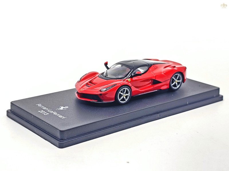 Ferrari LaFerrari 2013 -1:64 - DEA