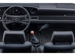 Porsche 911 Carrera 2.7 RS Grand Prix 1:18 bílá - AUTOart