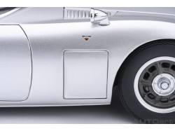 Toyota 2000GT 1967 1:18 (silver) – AUTOart