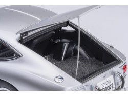 Toyota 2000GT 1967 1:18 stříbrná – AUTOart