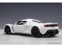 Hennessey Venom GT Spyder “World Fastest Edition” 1:18 bílá - AUTOart