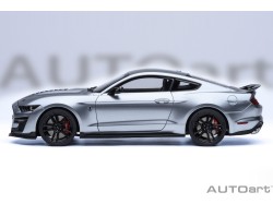 Ford Shelby Mustang GT500 1:18 stříbrmá - AUTOart