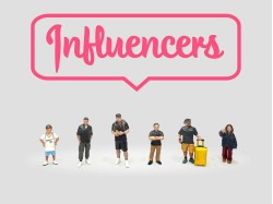 American Diorama  Figure set –   Figure Set: Influencer  –  1:64
