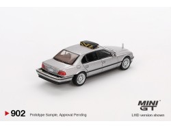 BMW 750 IL (E39) TOMORROW NEVER DIES - JAMES BOND 007 1997- German blistr -1:64 - Mini GT