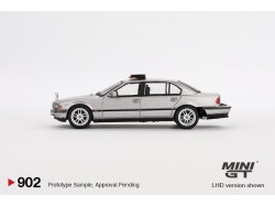 BMW 750 IL (E39) TOMORROW NEVER DIES - JAMES BOND 007 1997- German blistr -1:64 - Mini GT