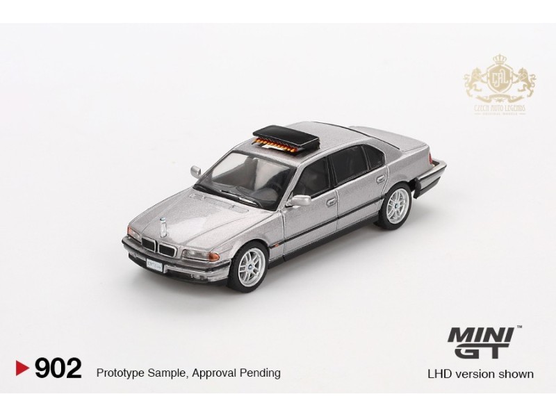BMW 750 IL (E39) TOMORROW NEVER DIES - JAMES BOND 007 1997- German blistr -1:64 - Mini GT