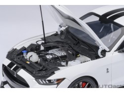 Ford Shelby Mustang GT500 1:18 bílá - AUTOart