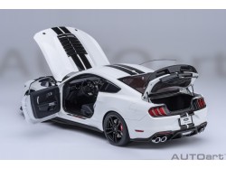 Ford Shelby Mustang GT500 1:18 (Oxford White) - AUTOart