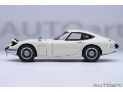 Toyota 2000GT 1967 1:18 bílá - AUTOart