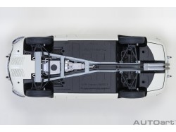 Toyota 2000GT 1967 1:18 (white) - AUTOart