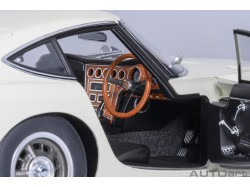 Toyota 2000GT 1967 1:18 bílá - AUTOart