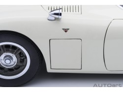 Toyota 2000GT 1967 1:18 bílá - AUTOart