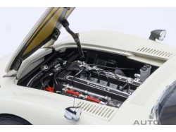 Toyota 2000GT 1967 1:18 bílá - AUTOart