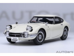 Toyota 2000GT 1967 1:18 bílá - AUTOart