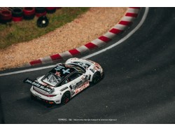 PORSCHE 911 (992) GT3 R nr.13 SUZUKA 1000KM 2025 + Trading cards - 1:64 - TARMAC works