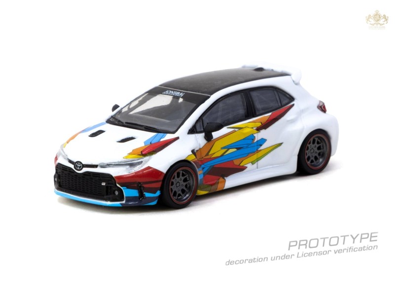 TOYOTA COROLLA GR WIDEBODY WHITE 2025 + sběratelské karty  - 1:64 - TARMAC works