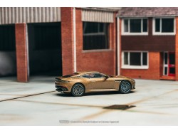ASTON MARTIN DBS SUPERLEGGERA BROWN METALLIC 2025 - 1:64 - TARMAC works