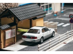 LEXUS LS400 (UCF10) PEARL WHITE 2001  - 1:64 - TARMAC works - blistr