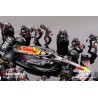 Oracle Red Bull Racing RB19 #1  Max Verstappen  2023 F1  2023 Japanese Grand Prix Pit Crew Set   - 1:64 - Mini GT