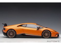 Lamborghini Huracán Performante 2017 1:12 (ARANCIO ANTHAEUS/MATT ORANGE) - AUTOart