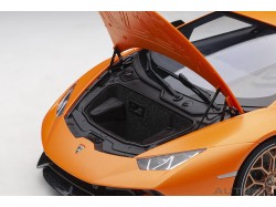 Lamborghini Huracán Performante 2017 1:12 (ARANCIO ANTHAEUS/MATT ORANGE) - AUTOart