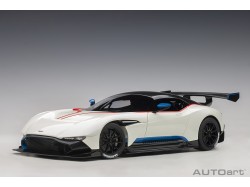 Aston Martin Vulcan 2015 1:18 bílá - AUTOart