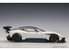 Aston Martin Vulcan 2015 1:18 bílá - Auto Art