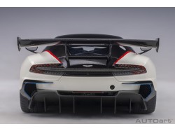 Aston Martin Vulcan 2015 1:18 bílá - Auto Art