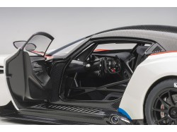 Aston Martin Vulcan 2015 1:18 bílá - Auto Art