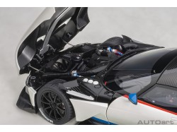 Aston Martin Vulcan 2015 1:18 bílá - Auto Art