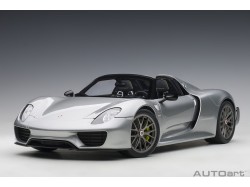 Porsche 918 Spyder 2013 1:12 stříbrná - AUTOart