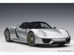Porsche 918 Spyder 2013 1:12 stříbrná - AUTOart