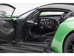 Aston Martin Vulcan 2015 1:18 (Apple Tree Green Metallic) - AUTOart